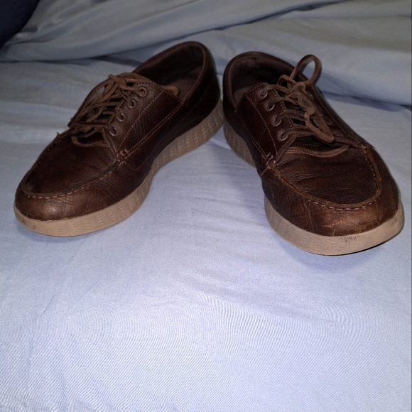 Crocs leather lace up loafers in a men's size 11.5. They're pre-loved - Picture 1 of 13